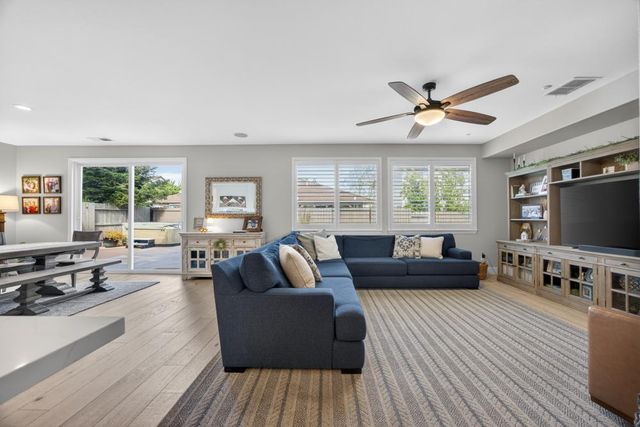 5501 Jade Springs Way, Rancho Cordova, CA 95742