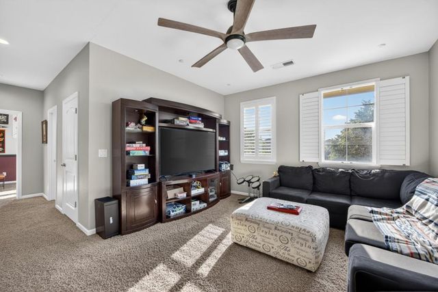 5501 Jade Springs Way, Rancho Cordova, CA 95742