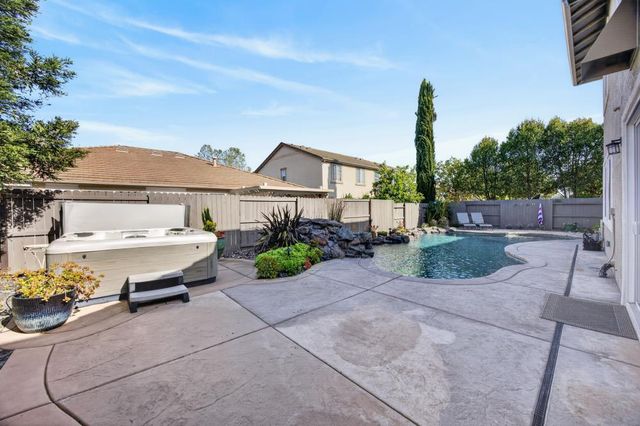 5501 Jade Springs Way, Rancho Cordova, CA 95742