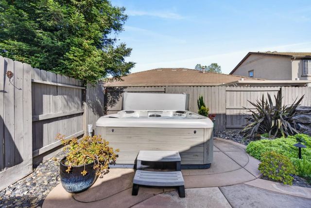 5501 Jade Springs Way, Rancho Cordova, CA 95742