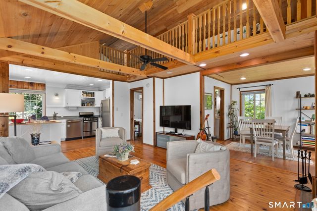 12 Longview Drive, Brookfield, CT 06804