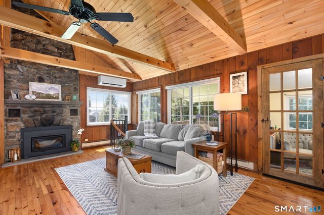 12 Longview Drive, Brookfield, CT 06804
