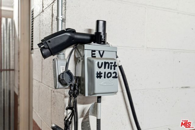 1842 Greenfield Avenue 102, Los Angeles, CA 90025