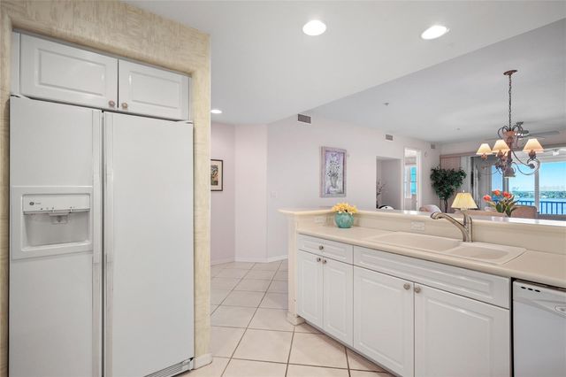 242 HIDDEN BAY DRIVE 603, Osprey, FL 34229