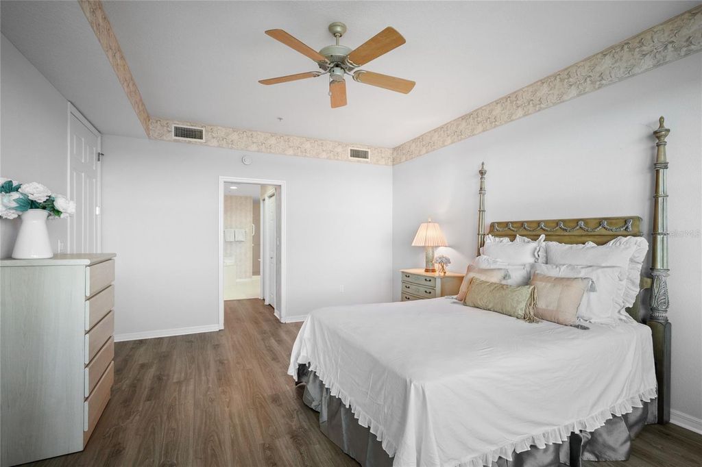 Image 35 of property listing at 242 HIDDEN BAY DRIVE 603, Osprey, FL 34229