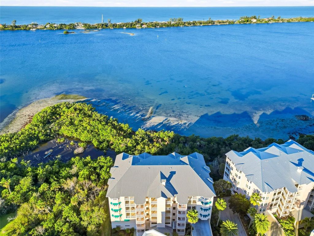 Image 44 of property listing at 242 HIDDEN BAY DRIVE 603, Osprey, FL 34229