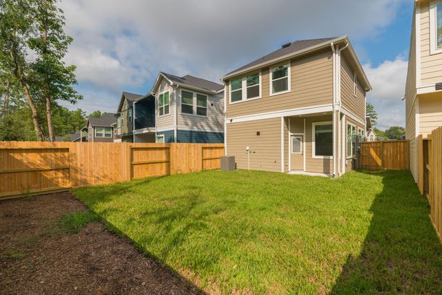 140 Red Cascade Court, Willis, TX 77318