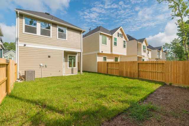 140 Red Cascade Court, Willis, TX 77318