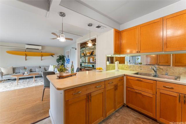 430 Keoniana Street 1204, Honolulu, HI 96815