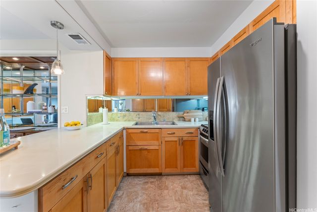 430 Keoniana Street 1204, Honolulu, HI 96815