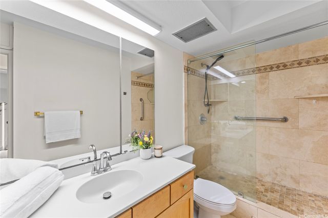430 Keoniana Street 1204, Honolulu, HI 96815
