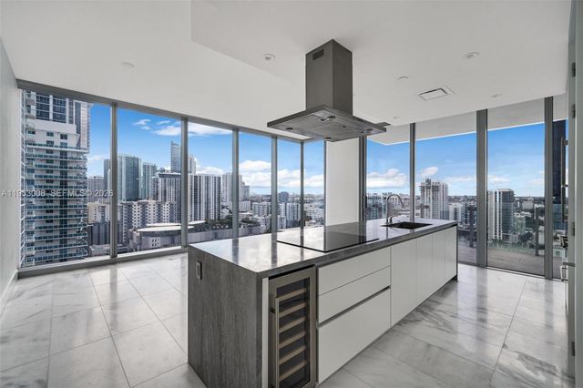 700 NE 26th Ter 1905, Miami, FL 33137