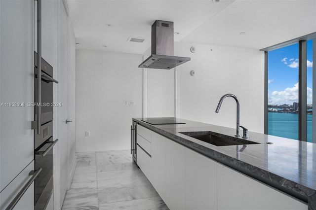 700 NE 26th Ter 1905, Miami, FL 33137