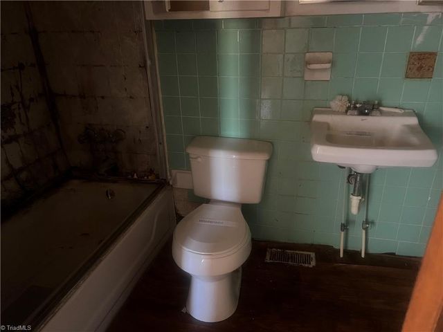 180 Cedar Lane, Reidsville, NC 27320