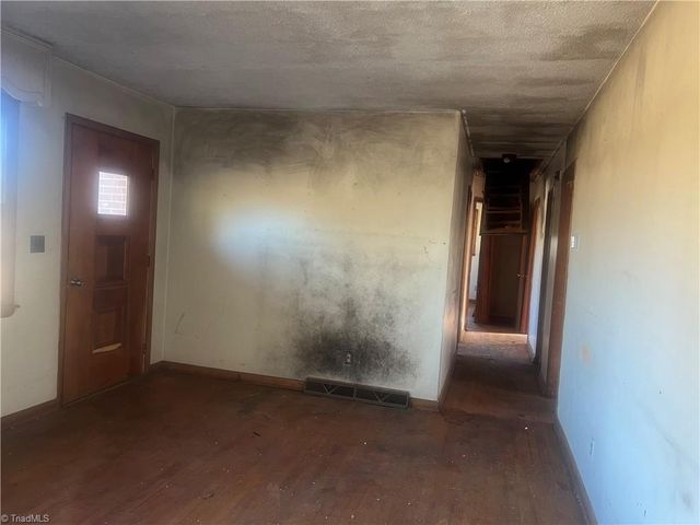 180 Cedar Lane, Reidsville, NC 27320