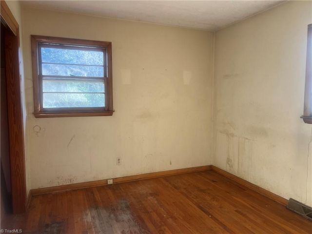 180 Cedar Lane, Reidsville, NC 27320