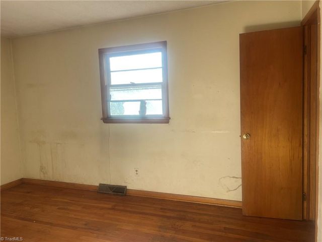 180 Cedar Lane, Reidsville, NC 27320