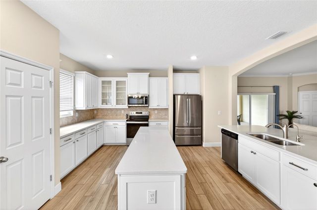 2557 Saint Lucia Circle, Vero Beach, FL 32967