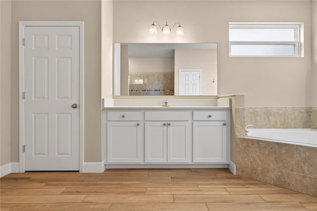 2557 Saint Lucia Circle, Vero Beach, FL 32967