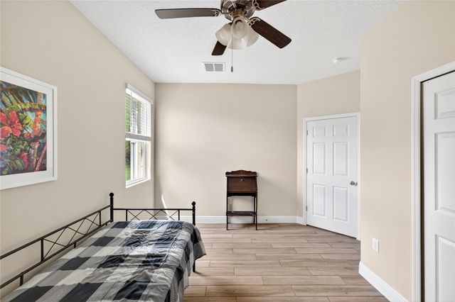 2557 Saint Lucia Circle, Vero Beach, FL 32967