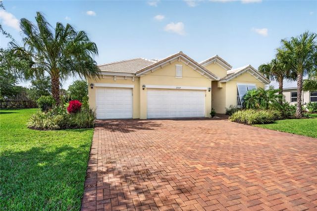 2557 Saint Lucia Circle, Vero Beach, FL 32967