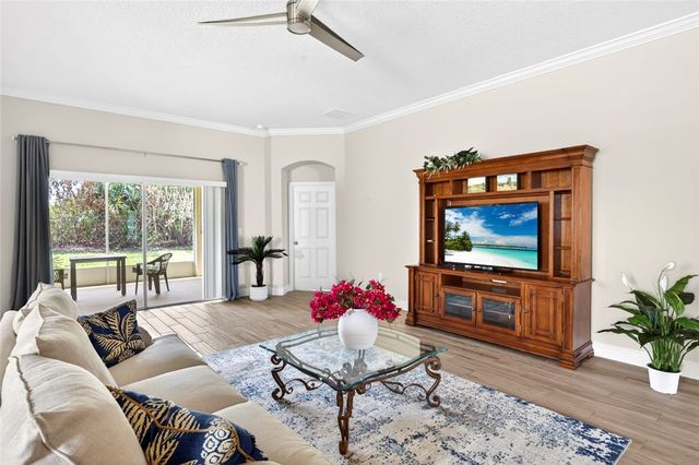 2557 Saint Lucia Circle, Vero Beach, FL 32967