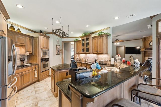 1625 Deer Park Drive, Edmond, OK 73003