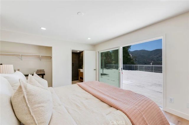 9257 La Shell Drive, Tujunga, CA 91042