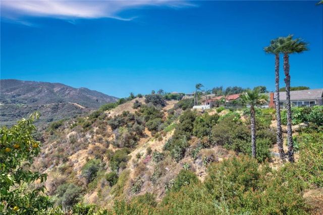 9257 La Shell Drive, Tujunga, CA 91042