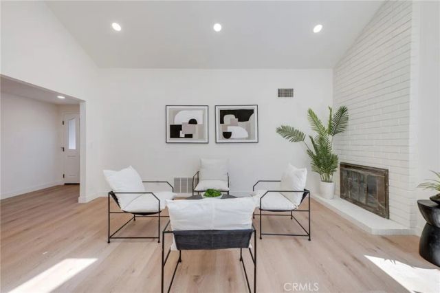 9257 La Shell Drive, Tujunga, CA 91042