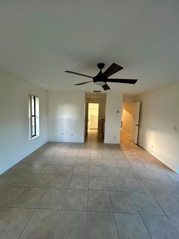 22822 Pinewood Court, Boca Raton, FL 33433