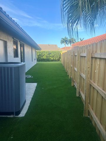 22822 Pinewood Court, Boca Raton, FL 33433