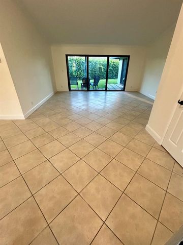 22822 Pinewood Court, Boca Raton, FL 33433