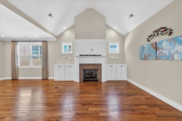 9261 Skyfall Drive, Ooltewah, TN 37363