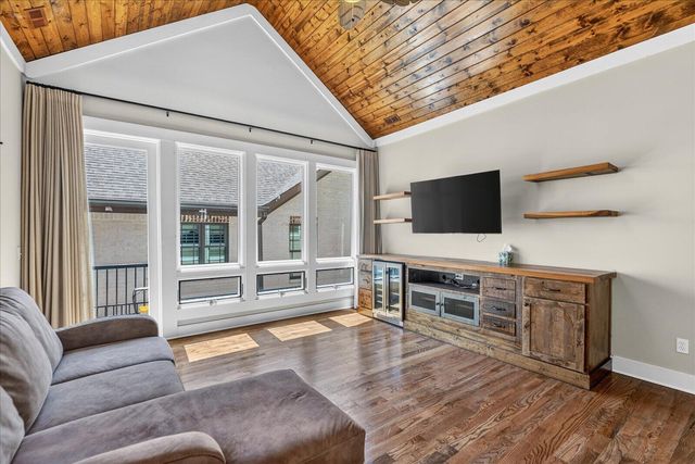 9261 Skyfall Drive, Ooltewah, TN 37363