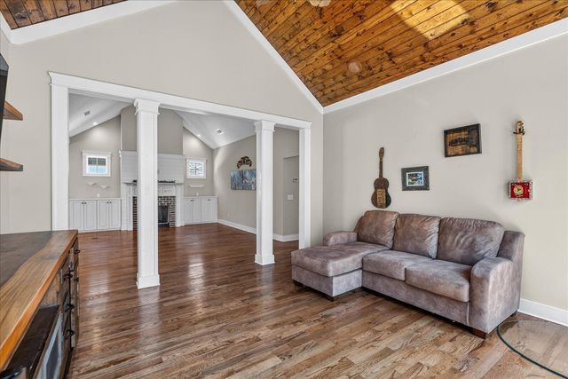 9261 Skyfall Drive, Ooltewah, TN 37363