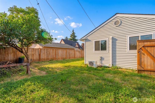 1021 H Street, Centralia, WA 98531