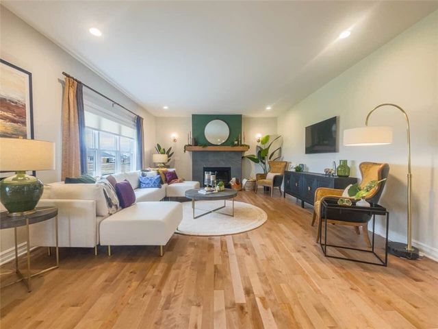 1504 Osburn Ln Lane, Farmington, NY 14425