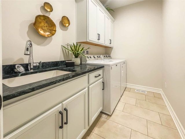 1504 Osburn Ln Lane, Farmington, NY 14425