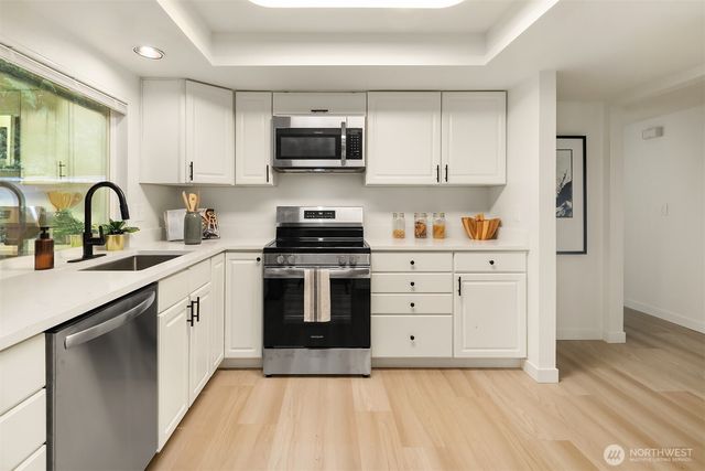14340 113th Avenue NE, Kirkland, WA 98034