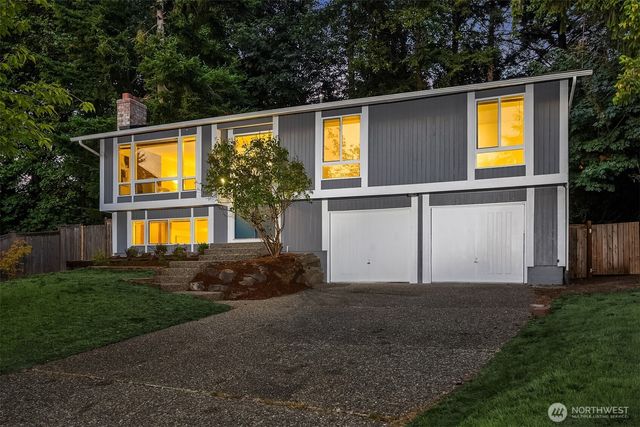 14340 113th Avenue NE, Kirkland, WA 98034