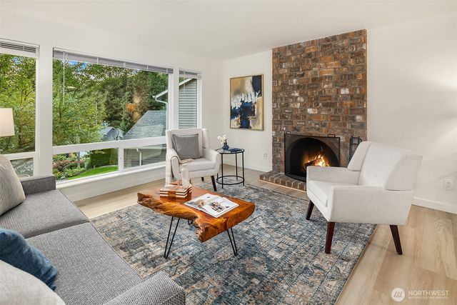 14340 113th Avenue NE, Kirkland, WA 98034