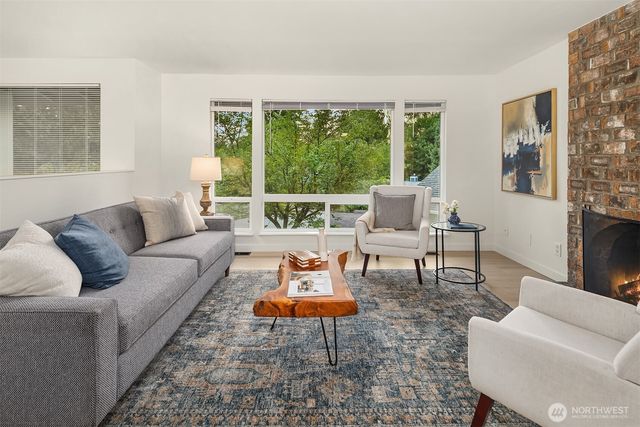 14340 113th Avenue NE, Kirkland, WA 98034