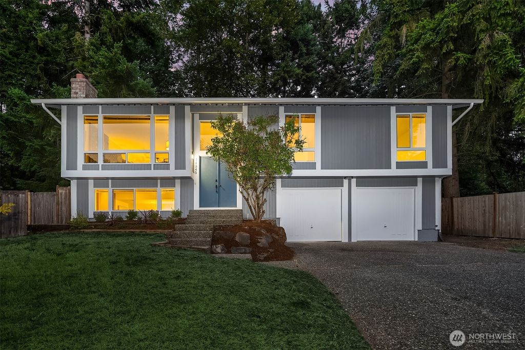 14340 113th Avenue NE, Kirkland, WA 98034
