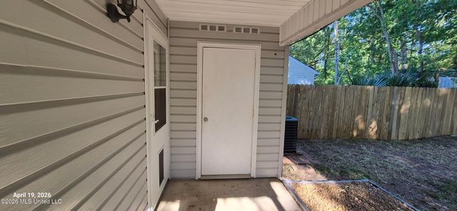 306 N Grove Circle, Brandon, MS 39047