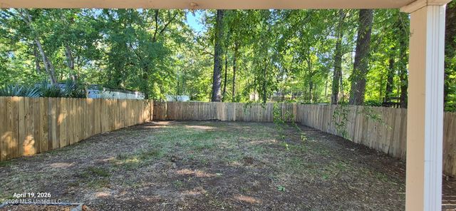 306 N Grove Circle, Brandon, MS 39047