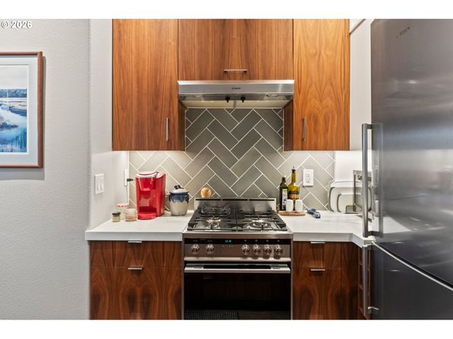 2200 Se 48TH Ave, Portland, OR 97215