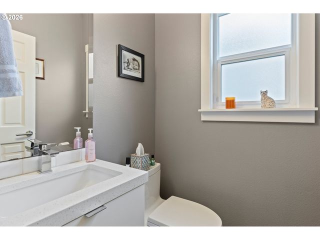 2200 Se 48TH Ave, Portland, OR 97215