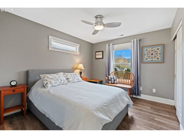 2200 Se 48TH Ave, Portland, OR 97215