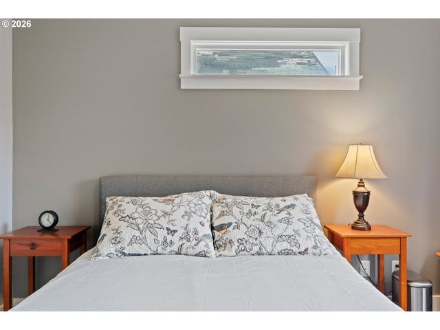 2200 Se 48TH Ave, Portland, OR 97215